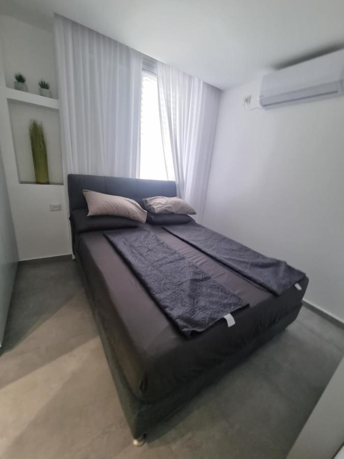 Apartament חוויה בכיכר Netanja Zewnętrze zdjęcie